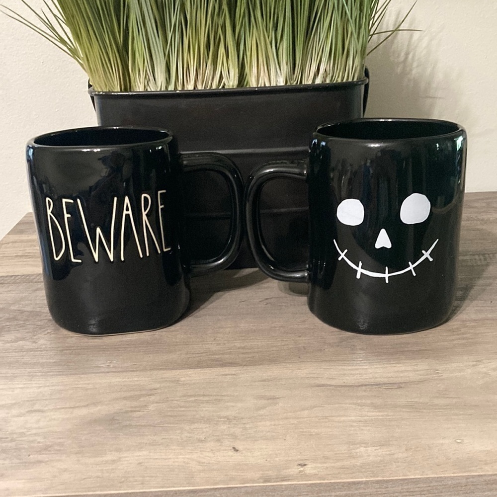 1 BRAND NEW! RAE DUNN BEWARE SKELETON DOUBLE-SIDED HALLOWEEN MUG BLACK - Picture 2 of 6